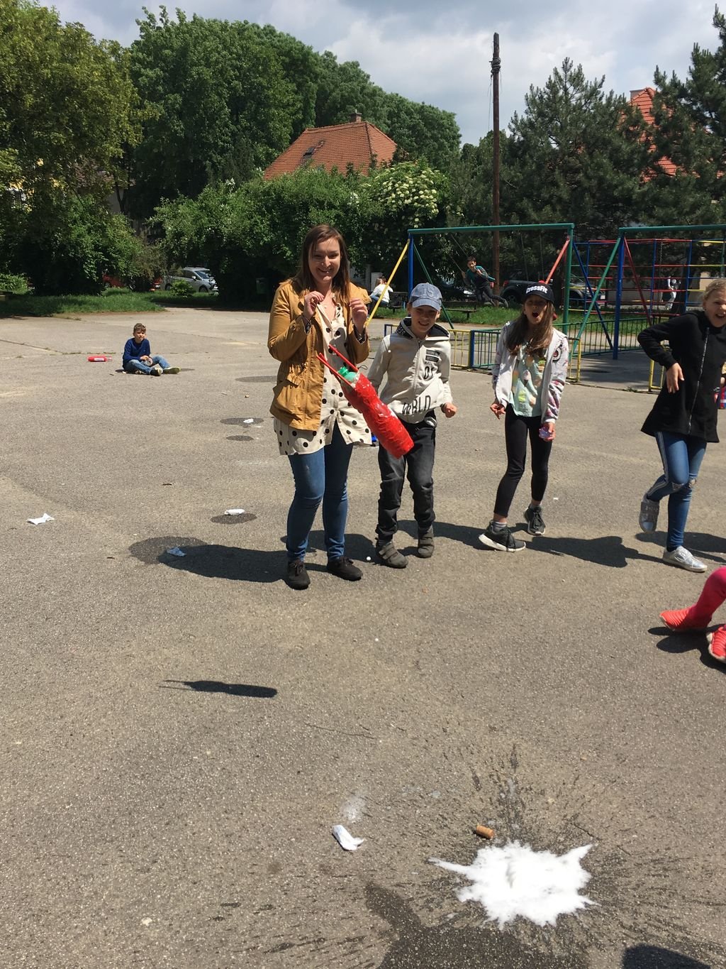PYP 3 How the world works - rockets May 2018