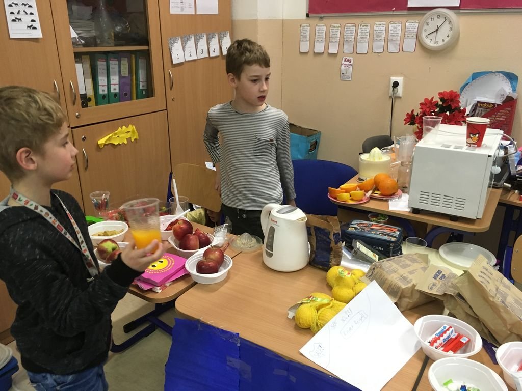 PYP 3 Charity workshop and sale April 2018
