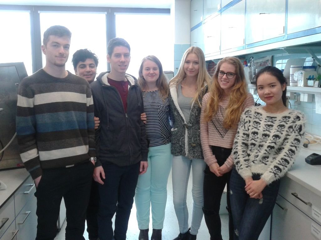 Návšteva v laboratóriách STU