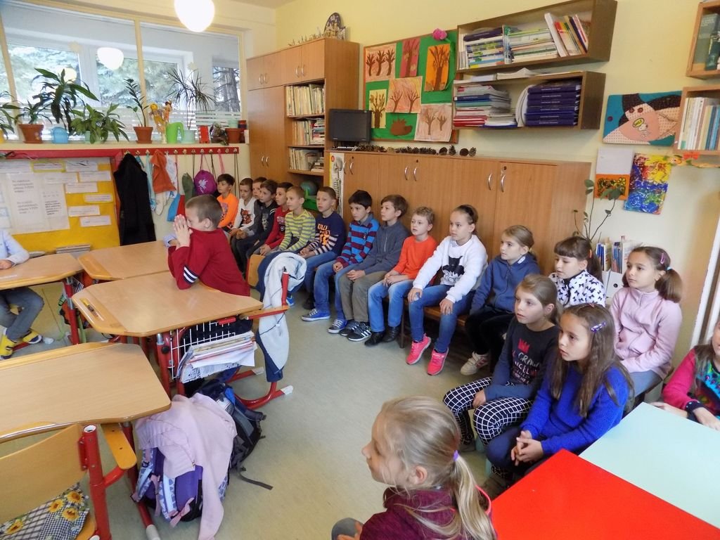 Hodina na ZŠ Mokrohájska