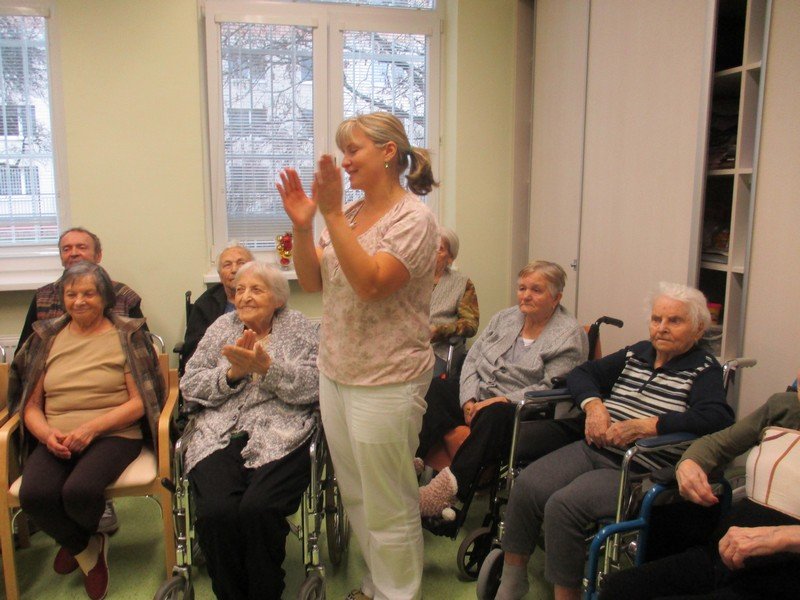 Vystúpenie v domove seniorov 2016