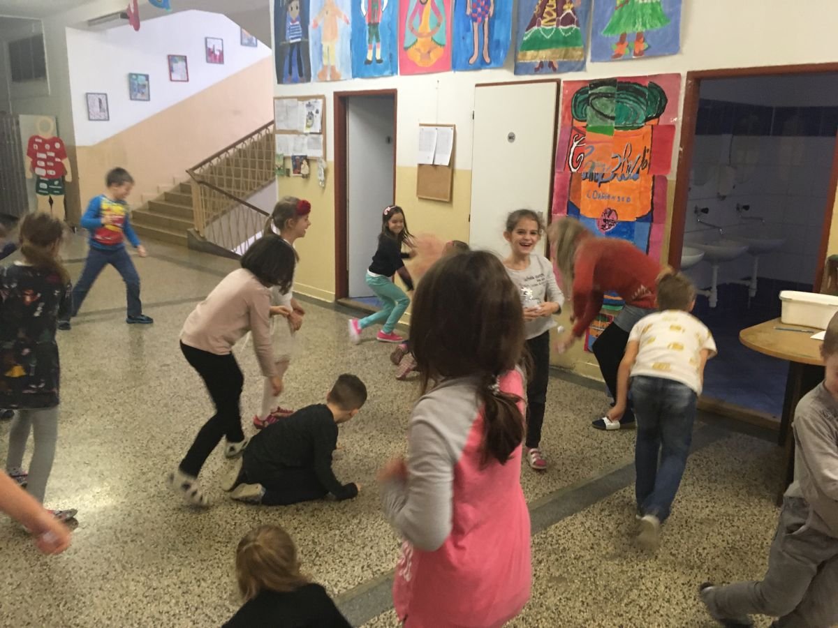 PYP 2 Snow ball fight