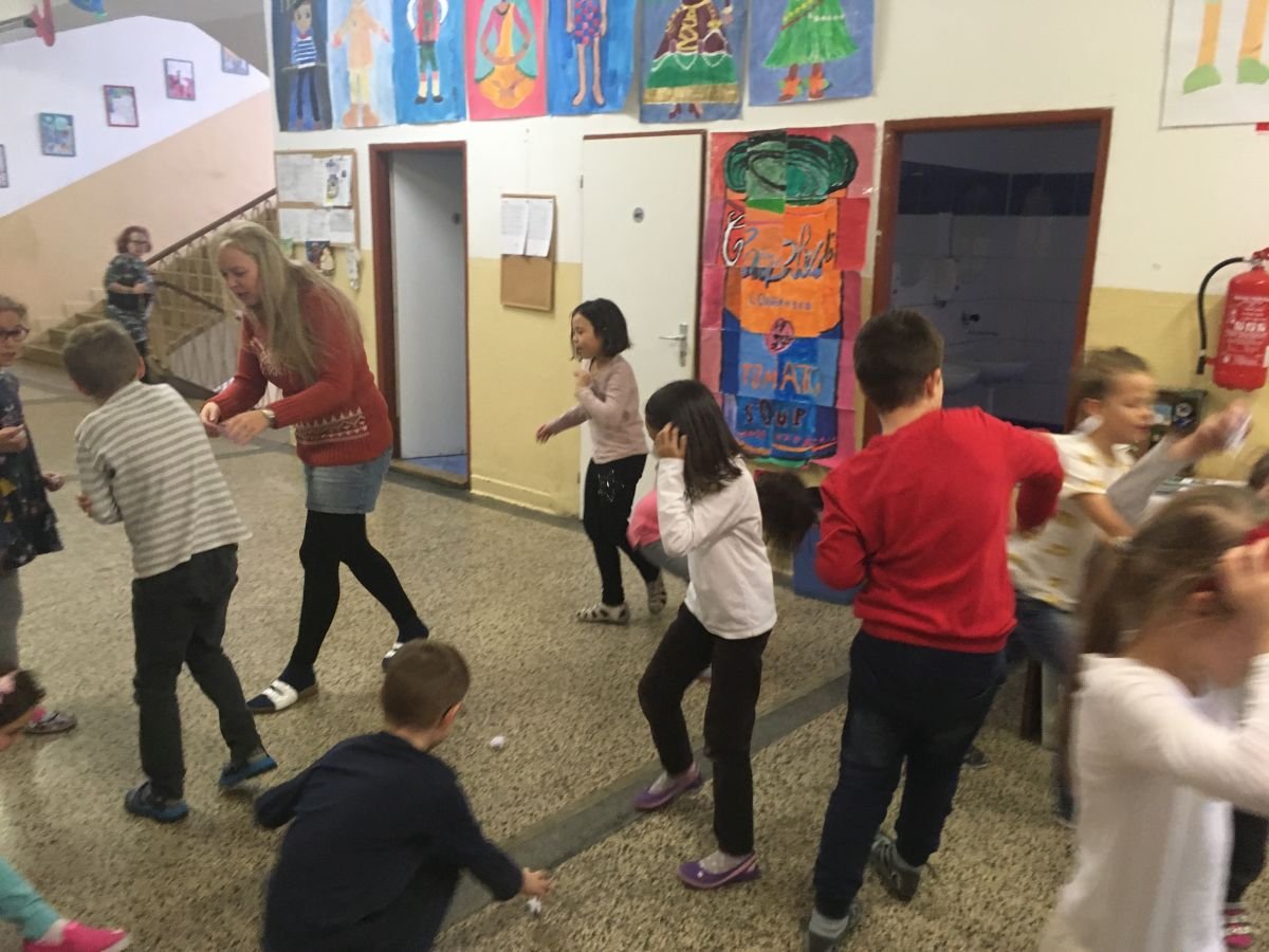 PYP 2 Snow ball fight